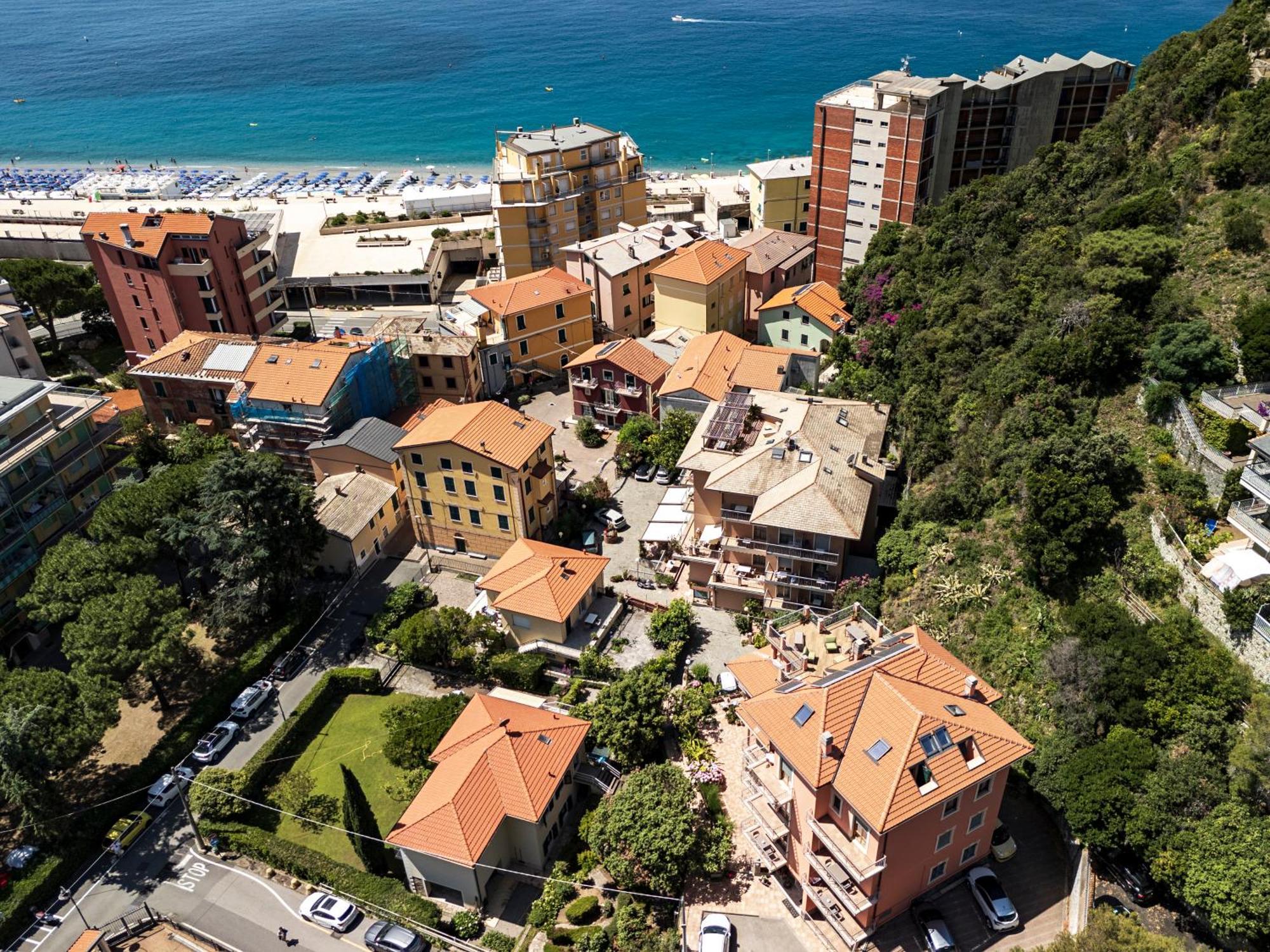 Residence Hotel Kriss Deiva Marina Exterior foto